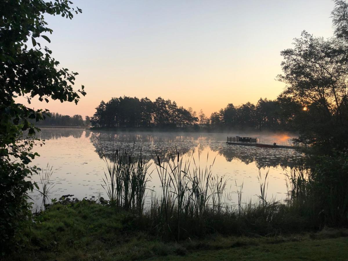 Naturskoent Boende Vid Sjoe Skånes Fagerhult Exterior foto