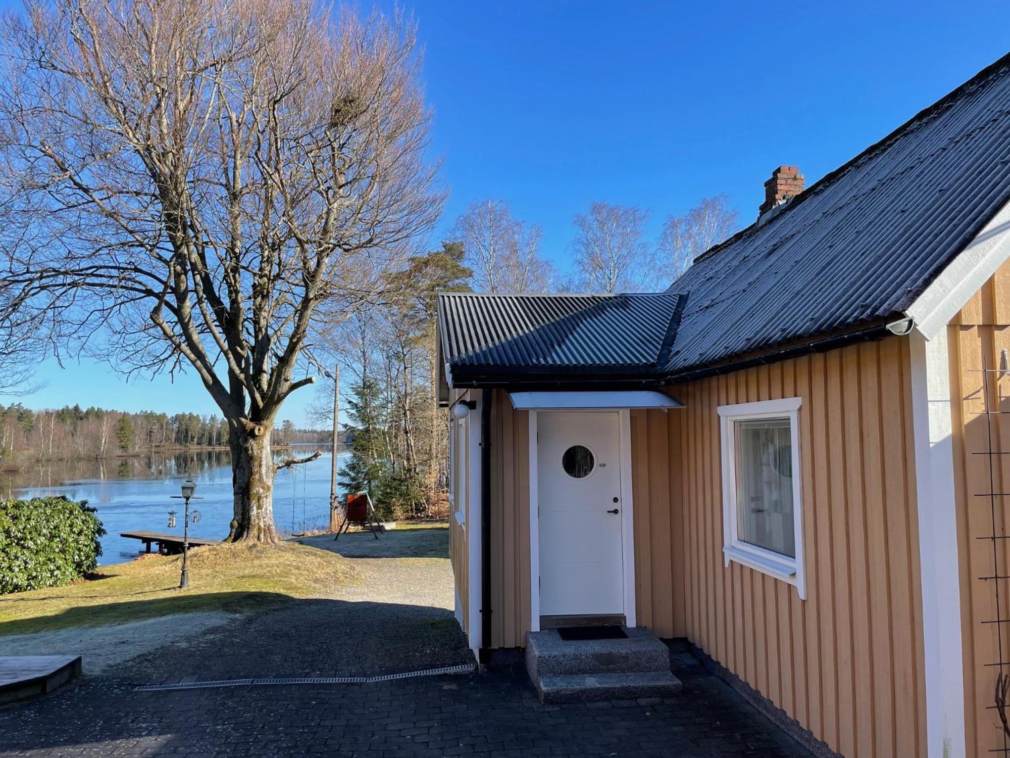 Naturskoent Boende Vid Sjoe Skånes Fagerhult Exterior foto