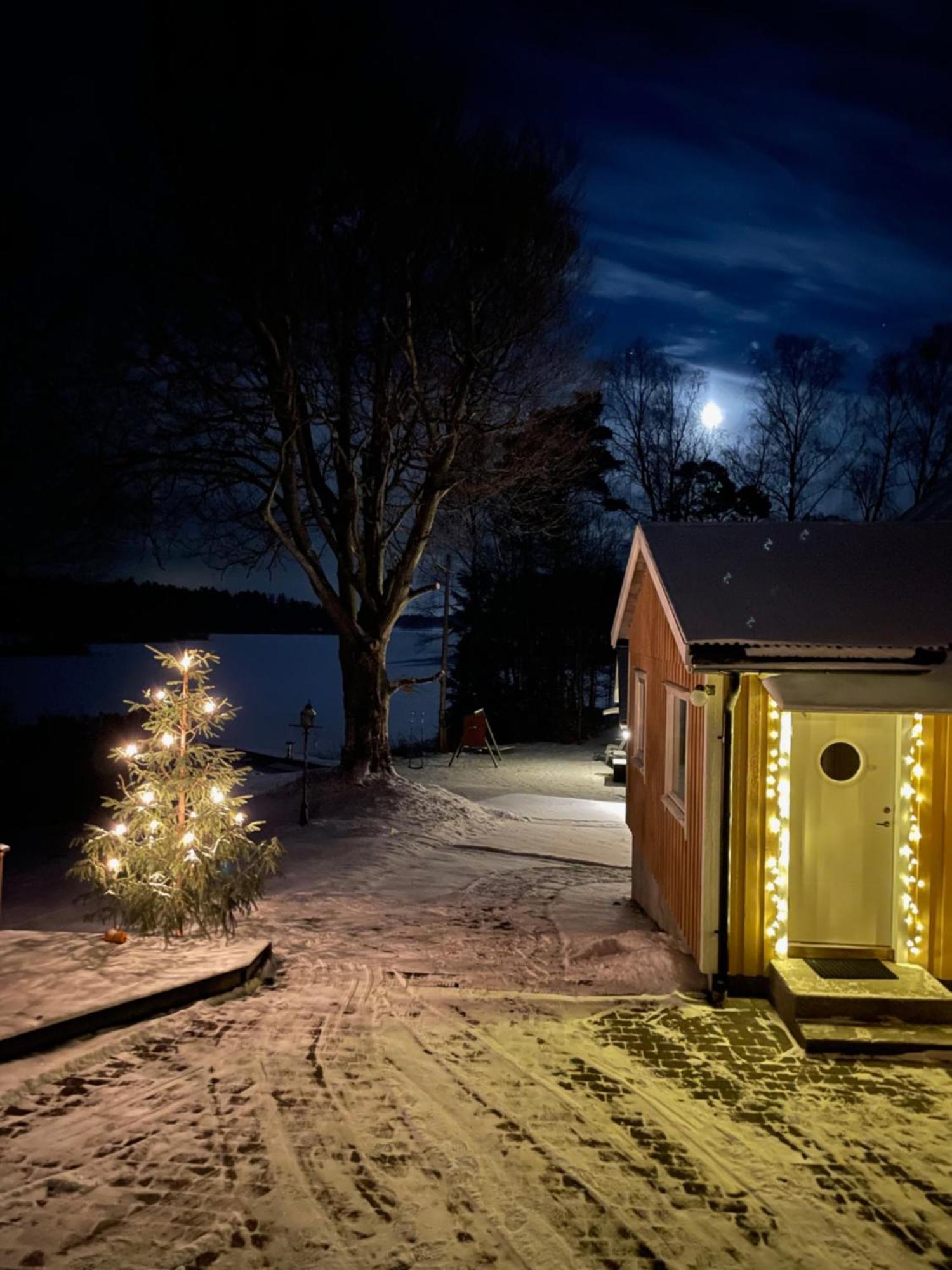Naturskoent Boende Vid Sjoe Skånes Fagerhult Exterior foto