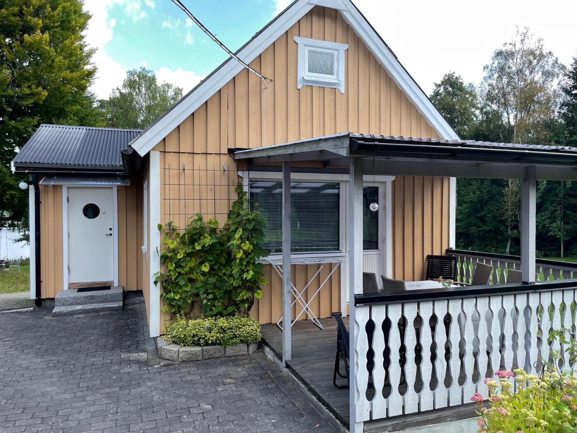 Naturskoent Boende Vid Sjoe Skånes Fagerhult Exterior foto